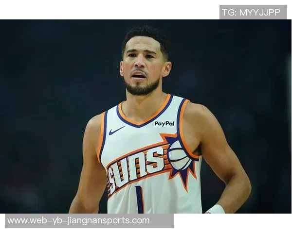 布克高效发挥助球队取胜13投6中贡献19分6板5助3断正负值17 布克高效发挥助球队取胜13投6中贡献19分6板5助3断正负值17