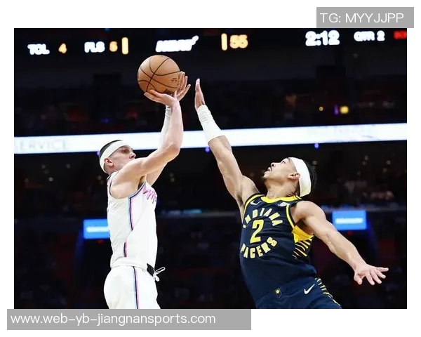 克拉克斯顿受到步行者和勇士等多支球队的密切关注与追逐